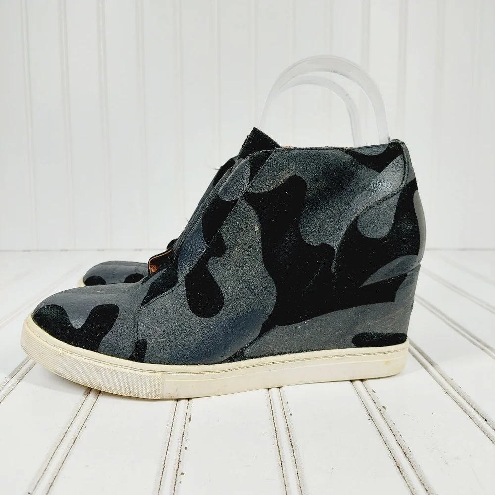 Linea Paolo Felicia Wedge Camo Black and Gray Slip On Wedge Sneakers F589